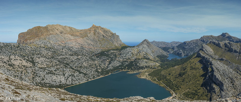 The Cúber and Gorg Blau reservoirs sit in the valley of Almallutx, in the Serra de Tramuntana, and are an important water source for the city of Palma.