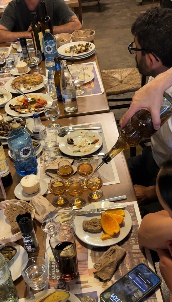 Enjoy a 2h30 tapas tour in Palma’s Old Town with a local guide. Three tapas, three drinks, authentic bars, local flavours and a fun evening experience.